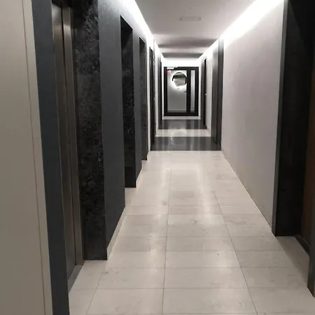 Sun Towers Exspanse 3 Z Parkingiem I Tarasem דירה