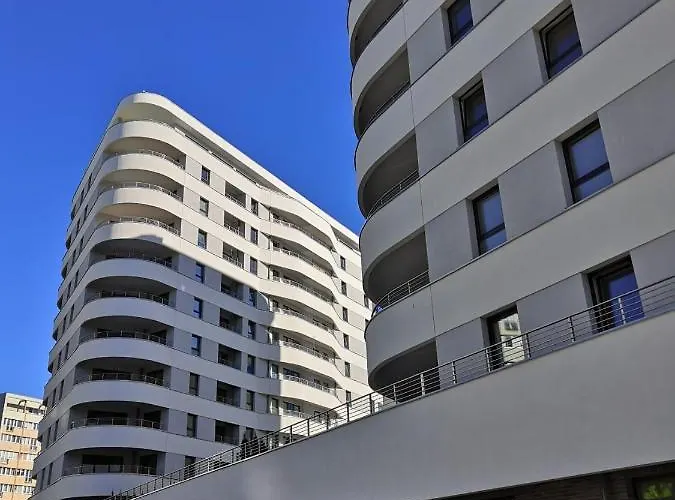 Sun Towers Exspanse 3 Z Parkingiem I Tarasem شقة *