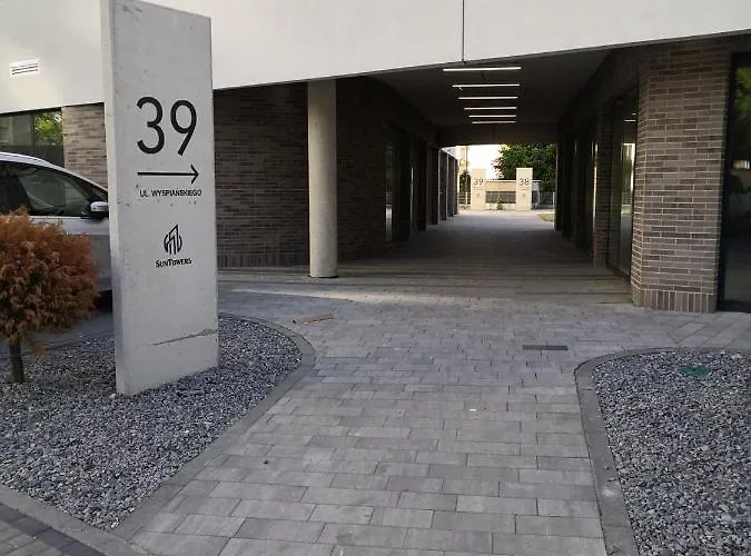 Sun Towers Exspanse 3 Z Parkingiem I Tarasem سفينويتشي